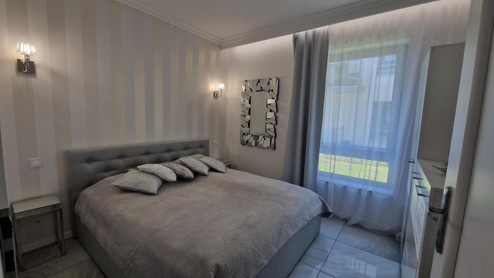 Maxim Apartment